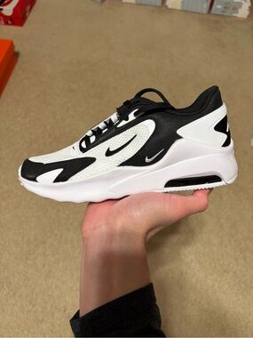Size 10W / 8.5 Mens - Nike Air Max Bolt White Black Running Shoes